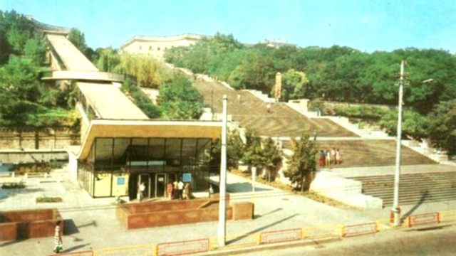 Эскалатор в Одессе, 1980-е
