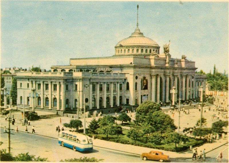 Восстановленный Одесский вокзал, начало 1960-х