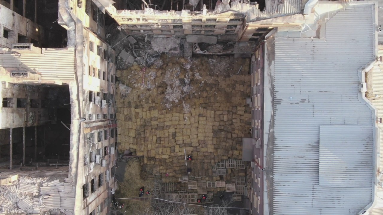 Дом Асвадурова после обрушения трех этажей